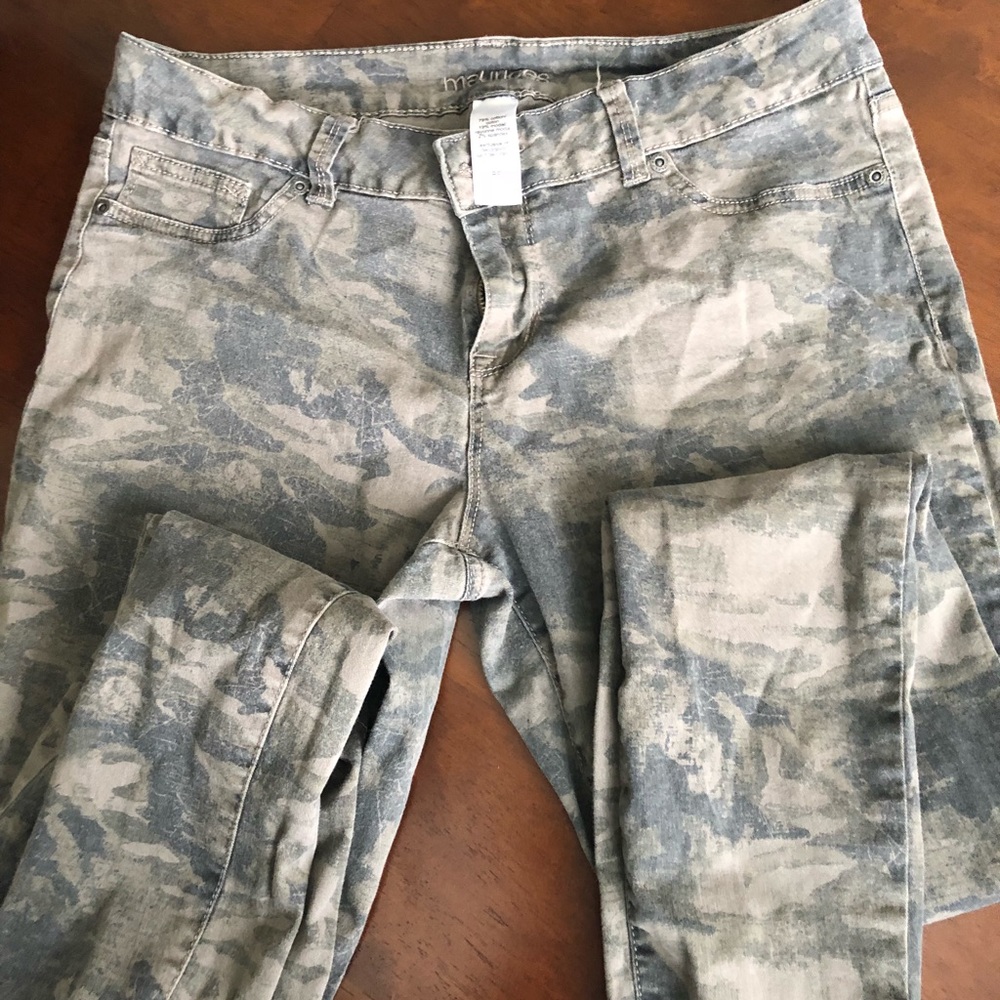 Camo jeans